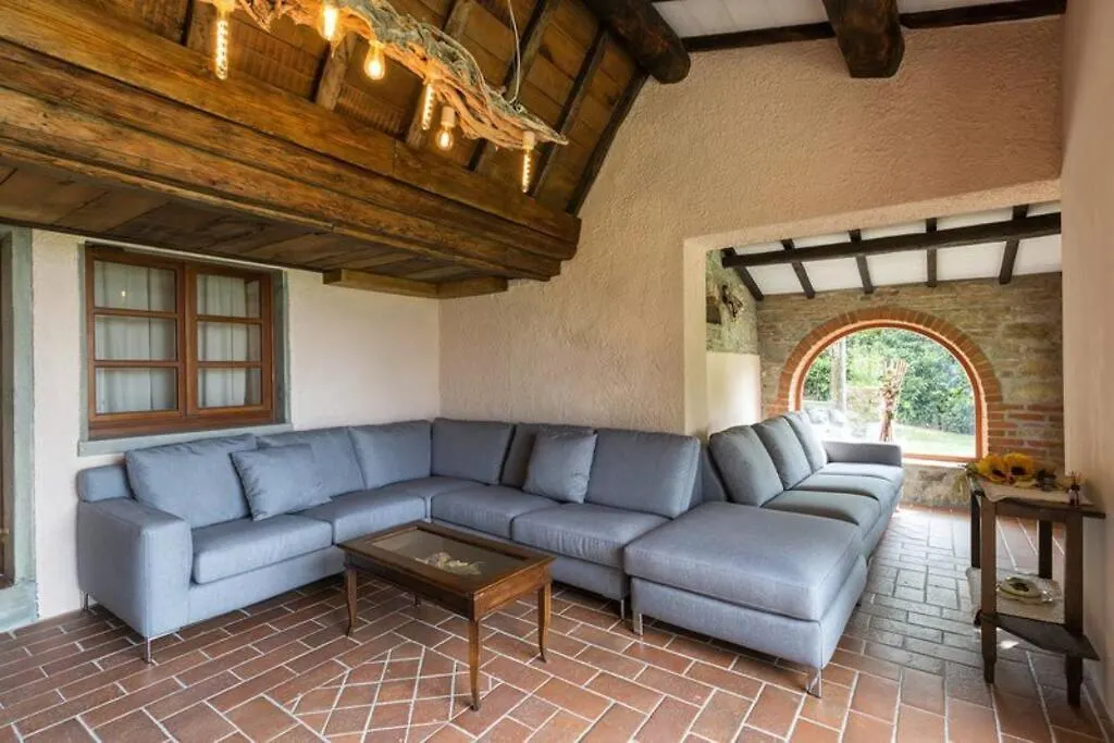 La Poventina Villa Cortona 0*,
